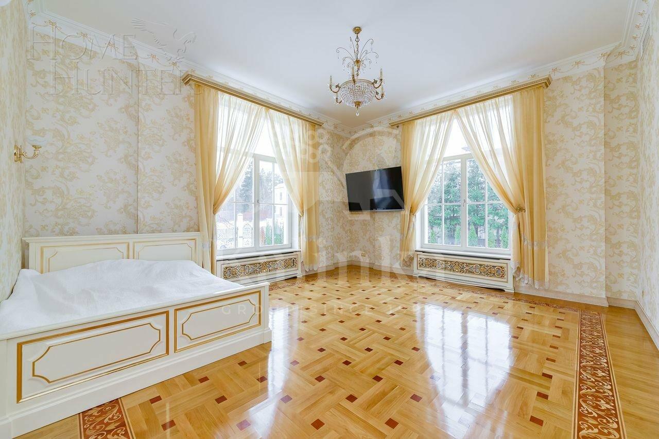 2-этажный коттедж 3 000 м² с отделкой