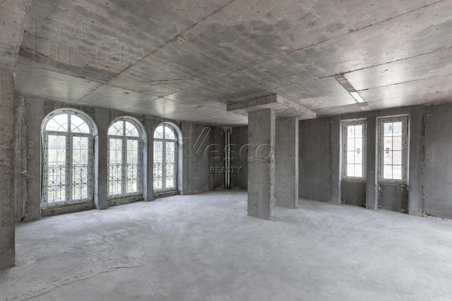 3-этажный коттедж 320 м² без отделки