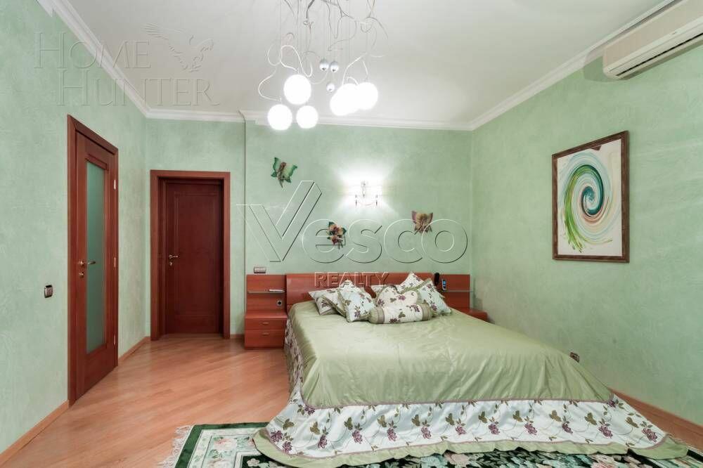 2-этажный коттедж 1 460 м² с отделкой