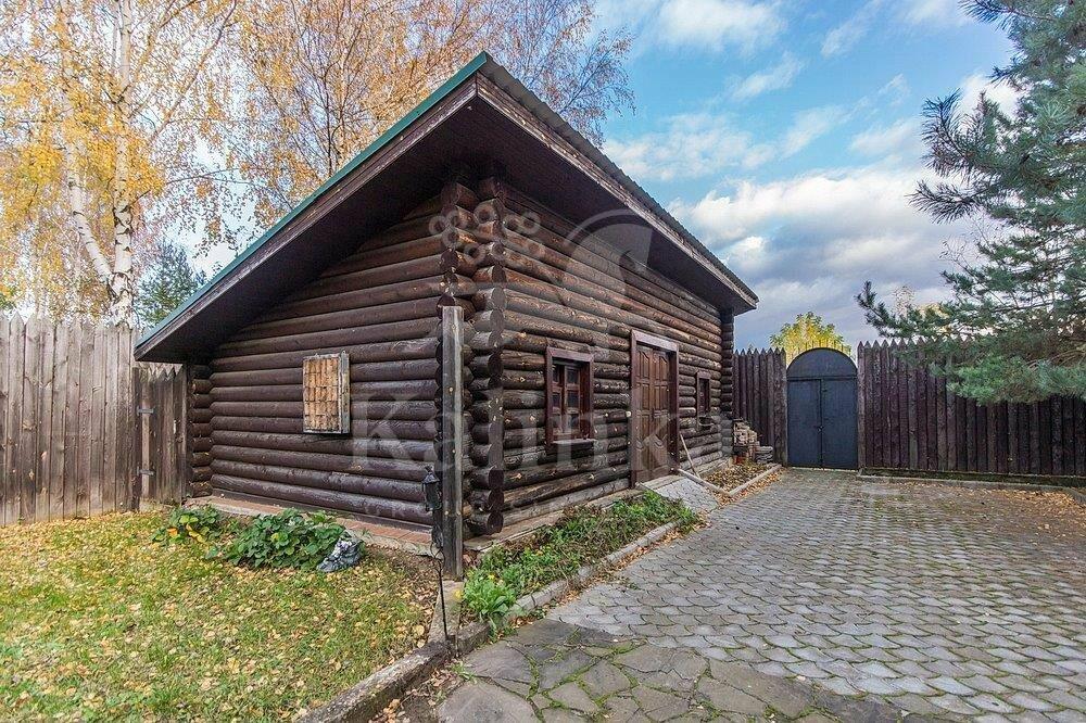 3-этажный коттедж 700 м² с отделкой