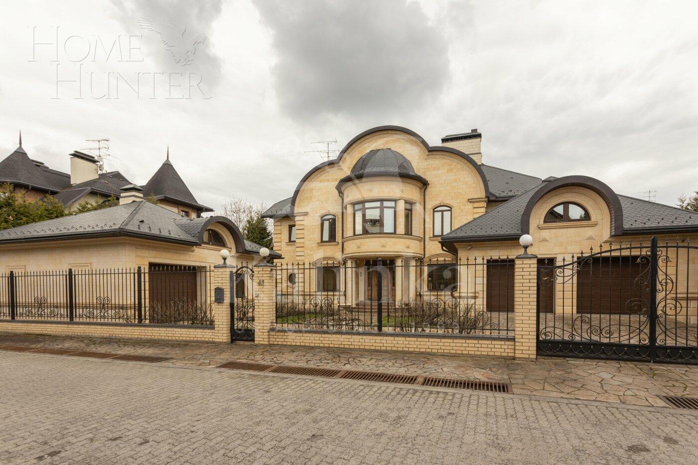 2-этажный коттедж 660 м² с отделкой