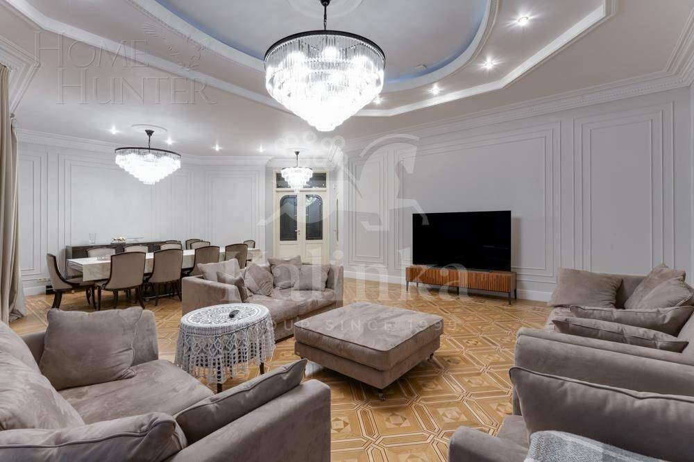 3-этажный коттедж 800 м² с отделкой