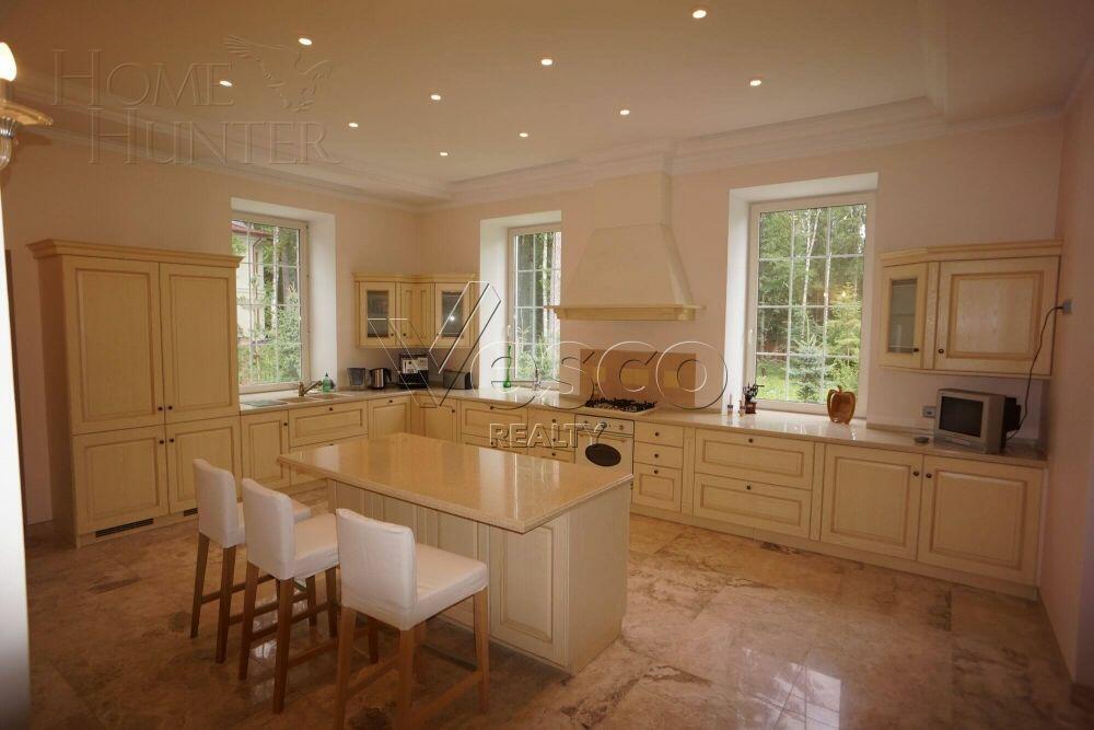 2-этажный коттедж 850 м² с отделкой