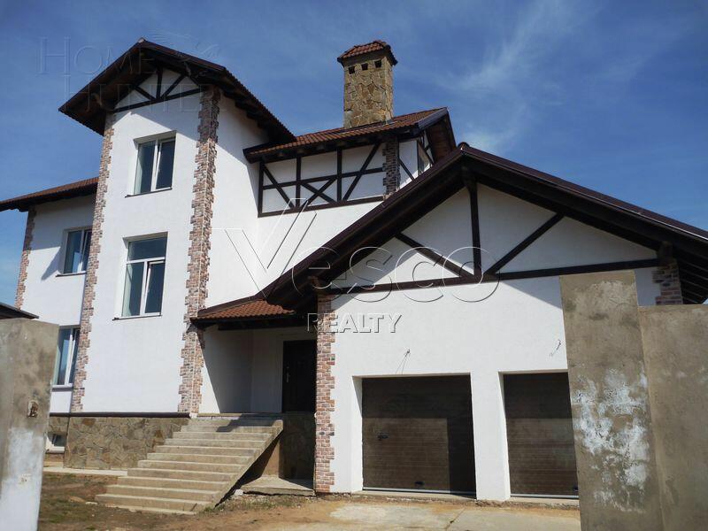 2-этажный коттедж 520 м² без отделки