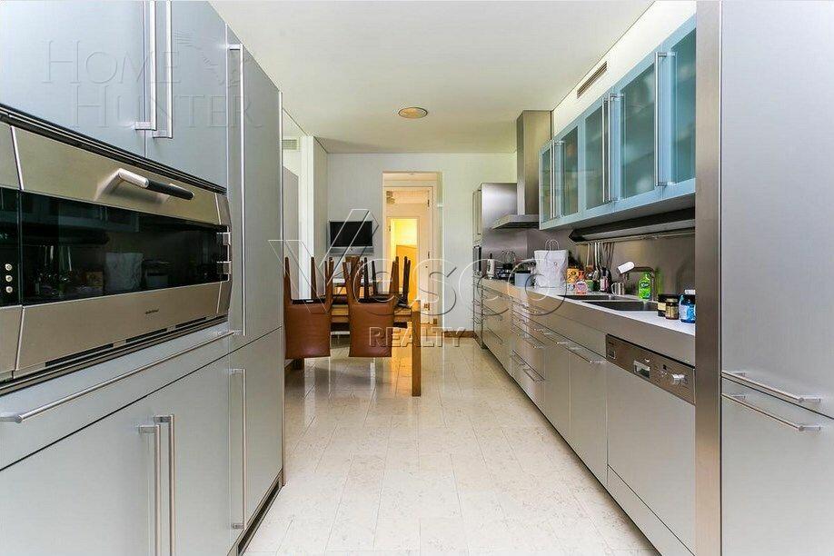 5-КОМН. КВАРТИРА С ОТДЕЛКОЙ 202 М² НА 3 ЭТАЖЕ