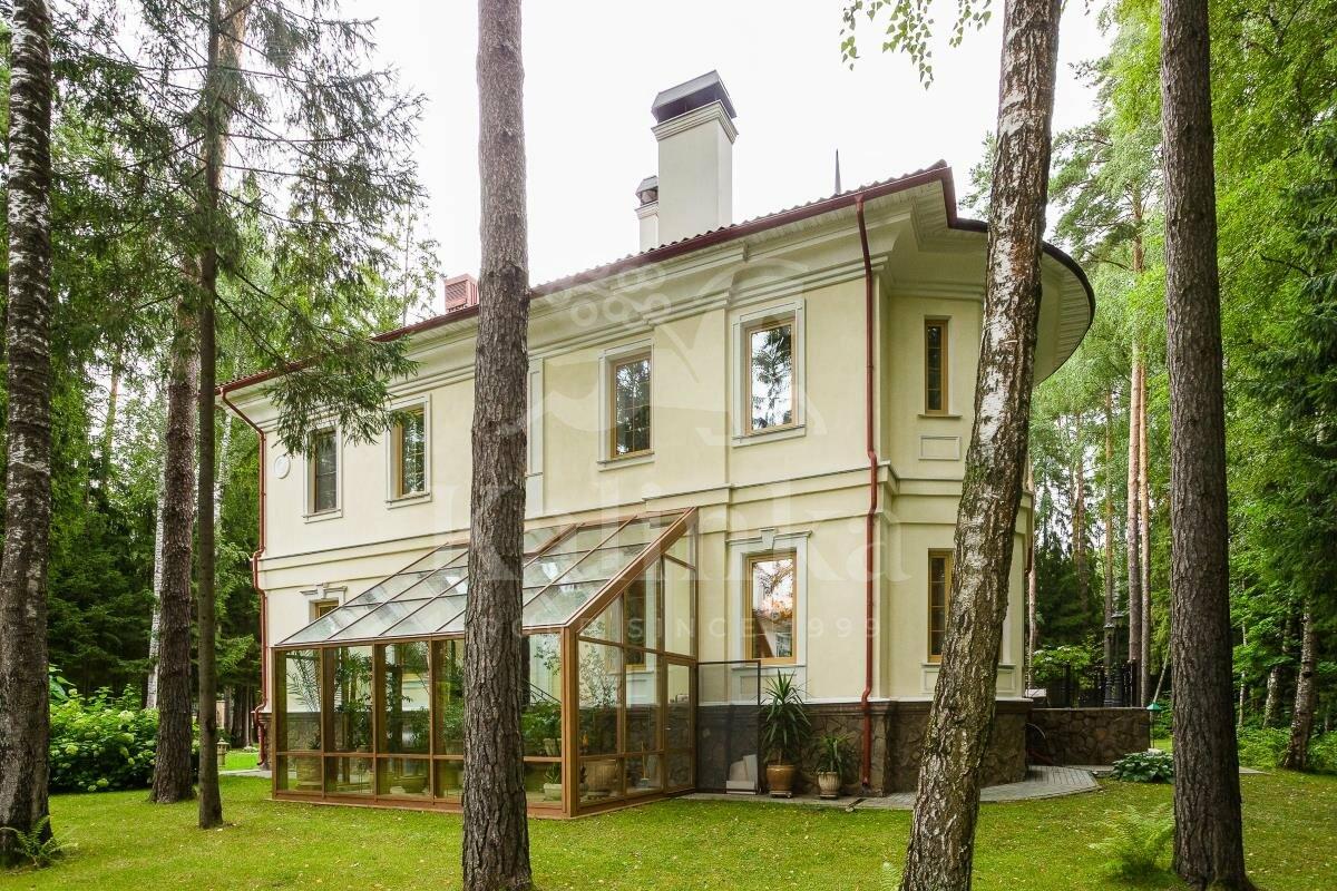 2-этажный коттедж 708 м² с отделкой