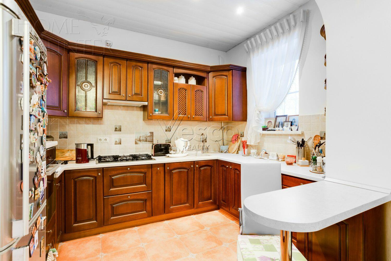 3-этажный коттедж 256 м² с отделкой