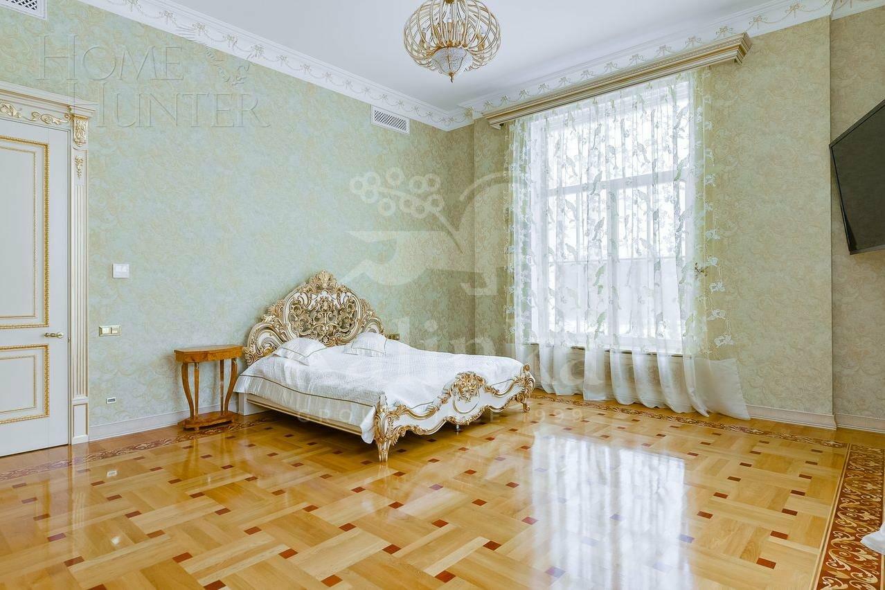 2-этажный коттедж 3 000 м² с отделкой