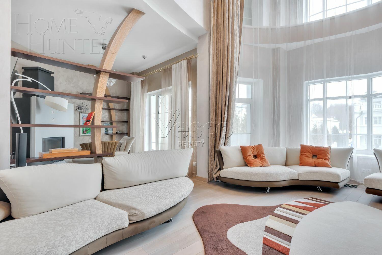 3-УРОВНЕВЫЙ ТАУНХАУС С ОТДЕЛКОЙ 500 М² НА 1 ЭТАЖЕ