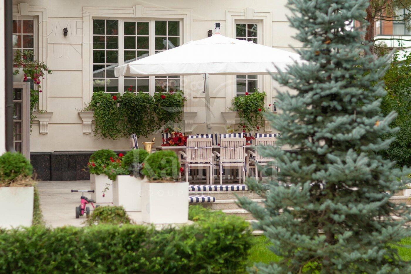 2-этажный коттедж 1 153 м² с отделкой