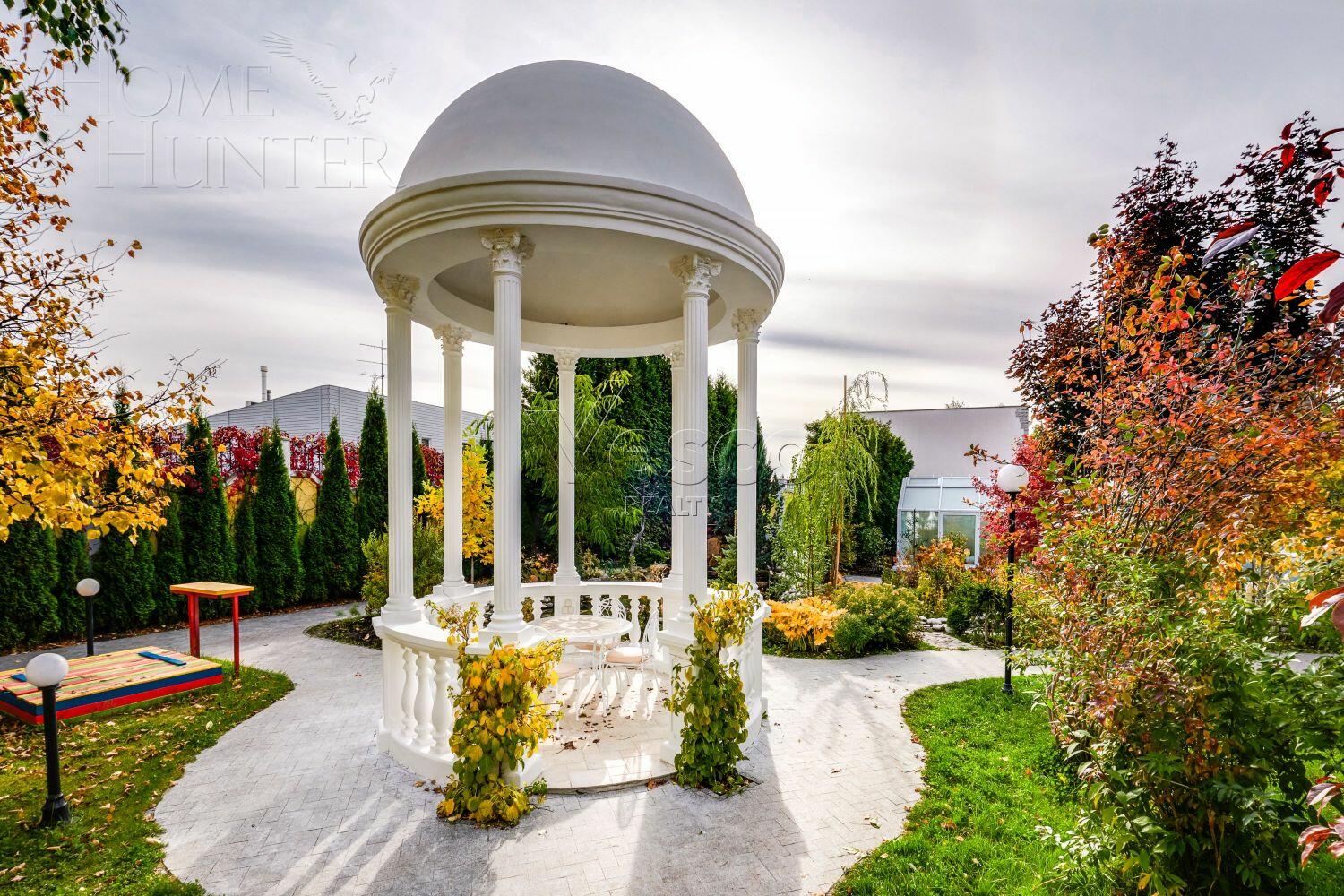 2-этажный коттедж 800 м² с отделкой