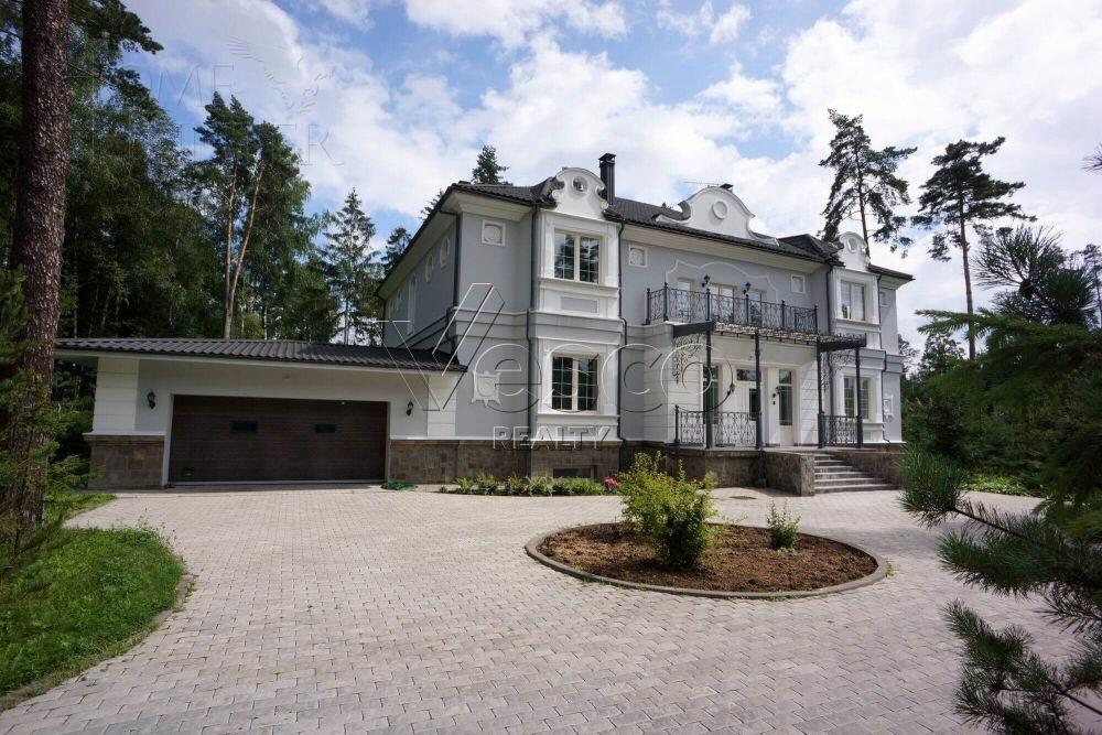 2-этажный коттедж 850 м² с отделкой