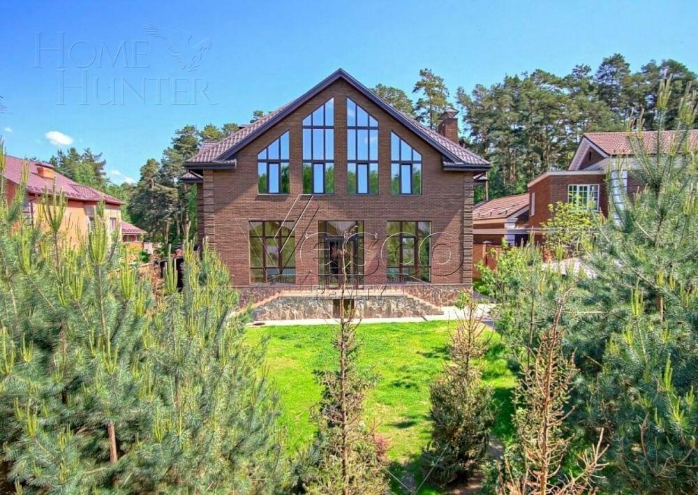 2-этажный коттедж 1 000 м² с отделкой