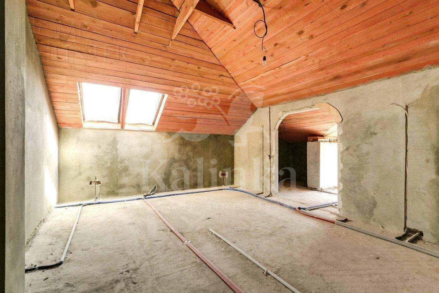 3-этажный коттедж 2 000 м² без отделки