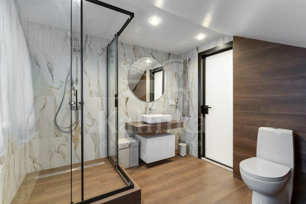 3-этажный коттедж 400 м² с отделкой
