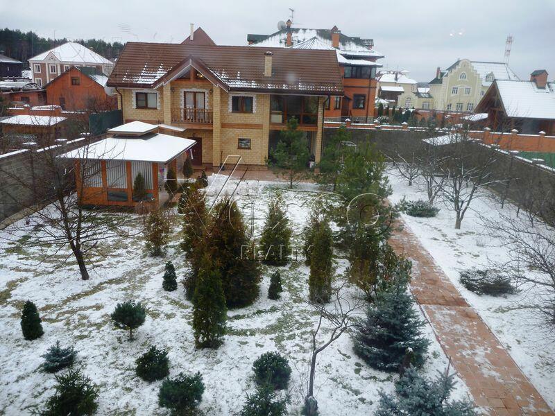 2-этажный коттедж 1 350 м² с отделкой