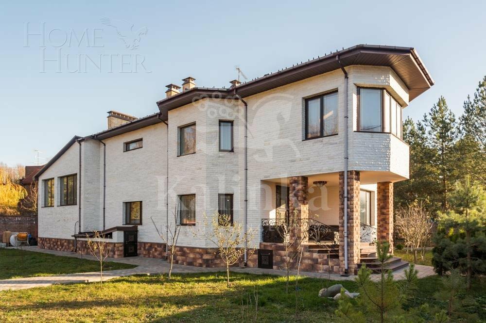2-этажный коттедж 500 м² с отделкой