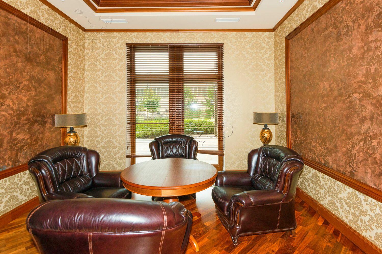 2-КОМН. КВАРТИРА С ОТДЕЛКОЙ 129.6 М² НА 4 ЭТАЖЕ