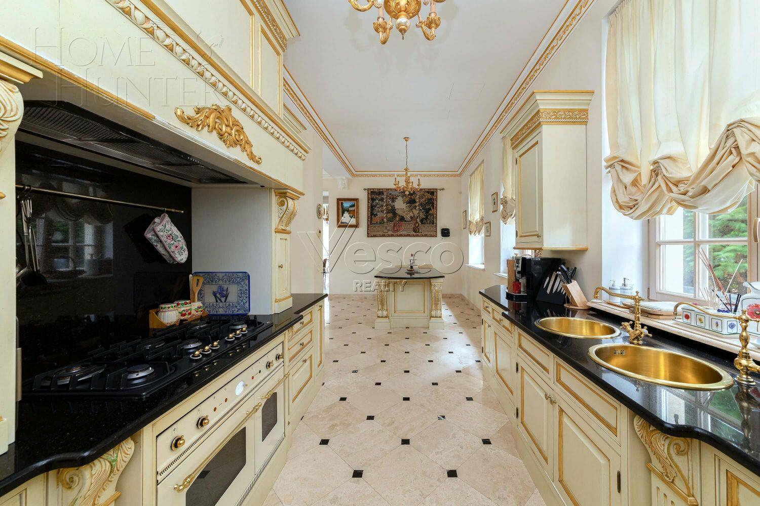 2-этажный коттедж 980 м² с отделкой