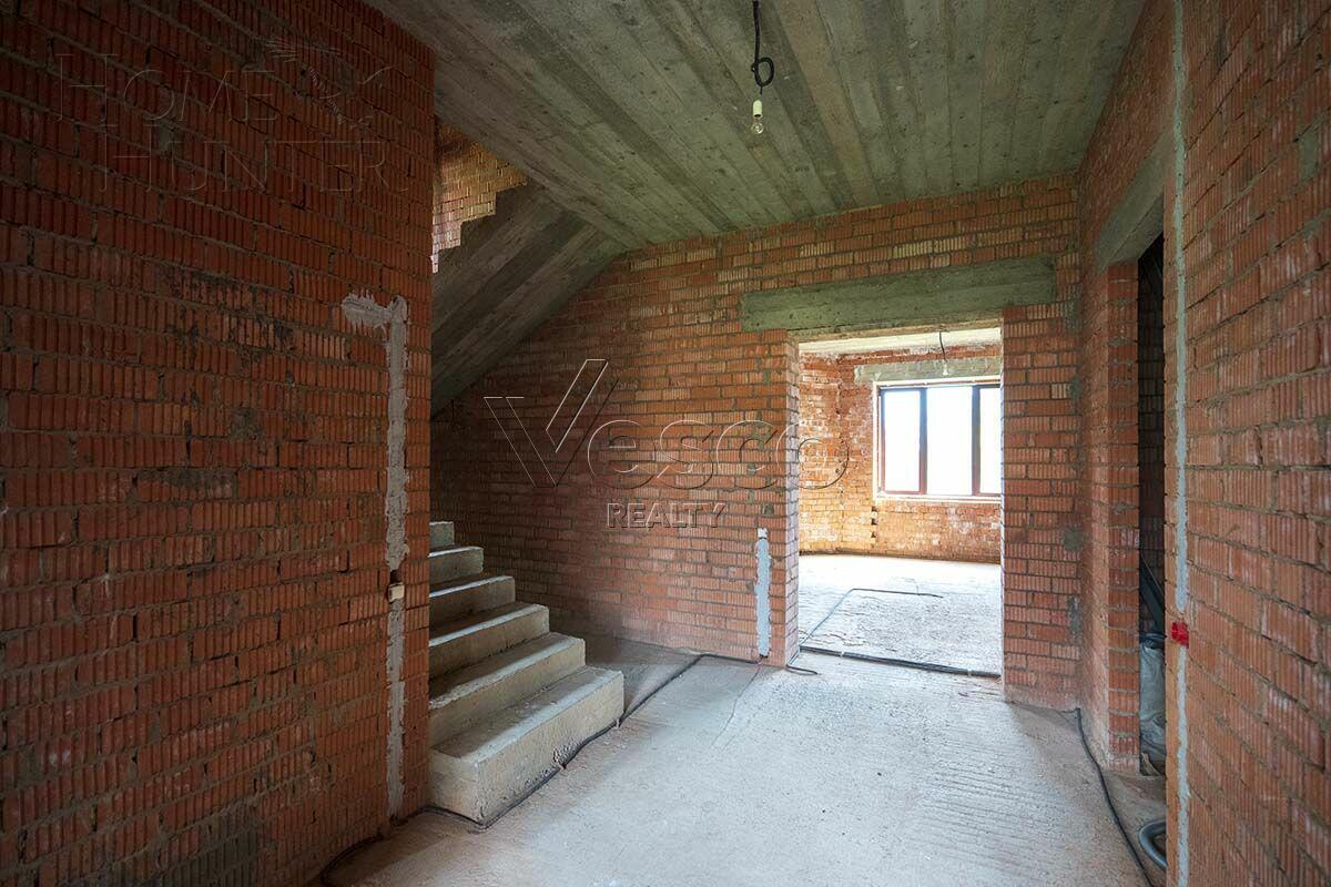 2-этажный коттедж 321 м² без отделки