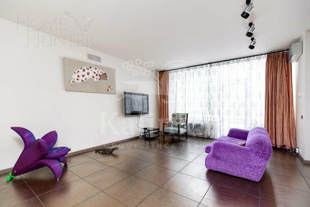 3-этажный таунхаус 354 м² с отделкой