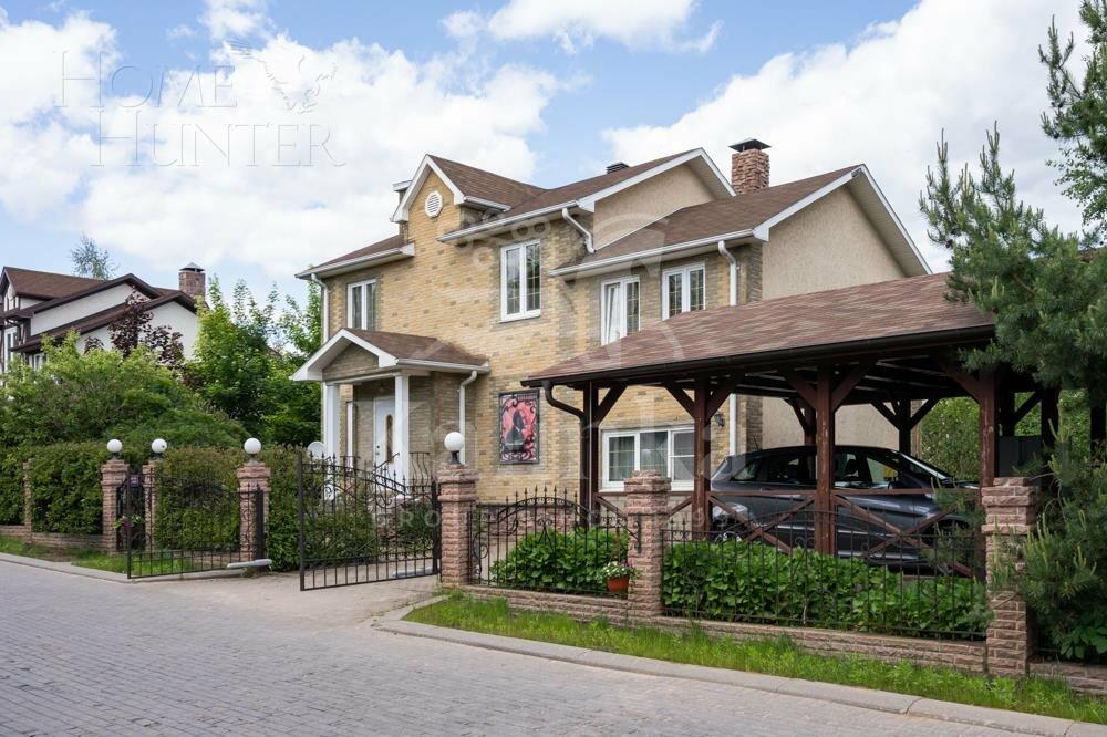 2-этажный коттедж 200 м² с отделкой