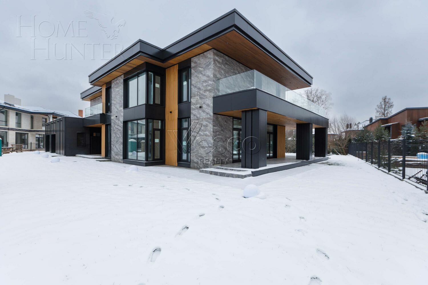 2-этажный коттедж 853.2 м² без отделки