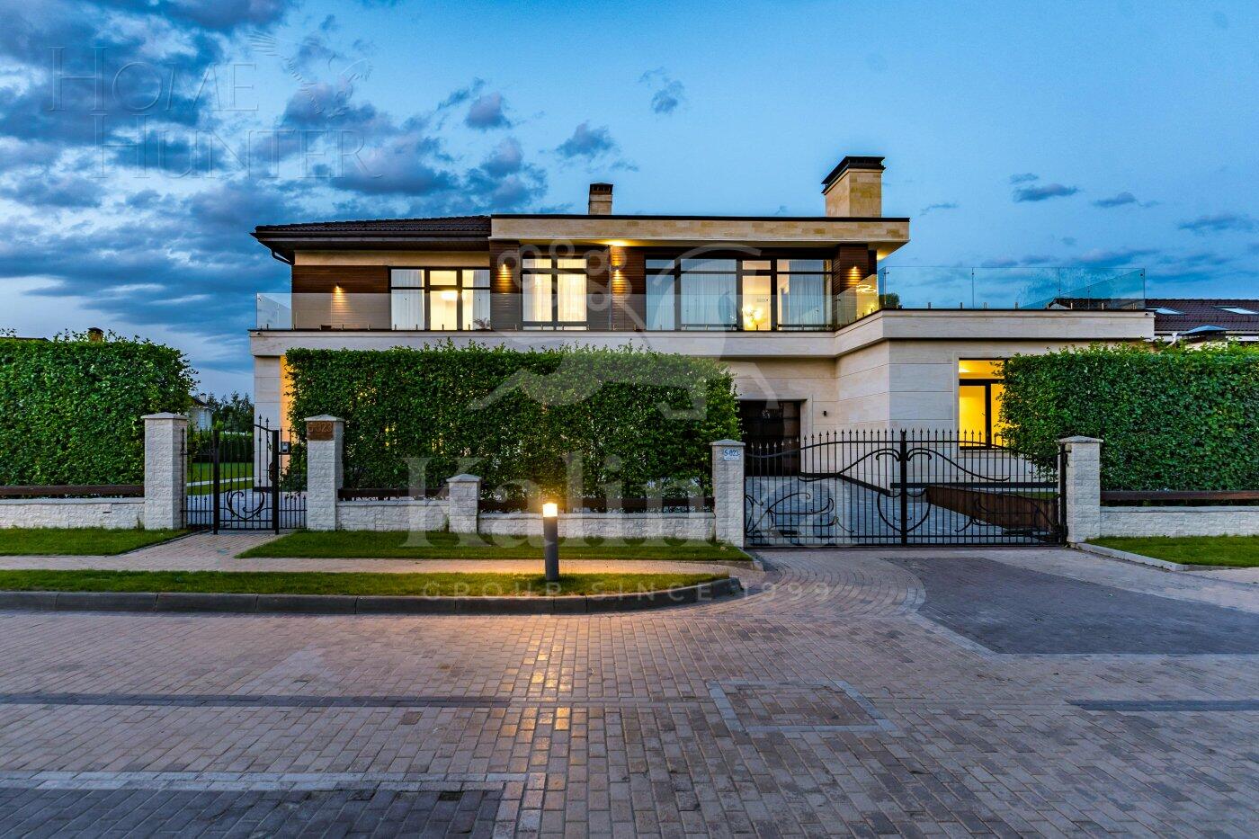 2-этажный коттедж 961 м² с отделкой