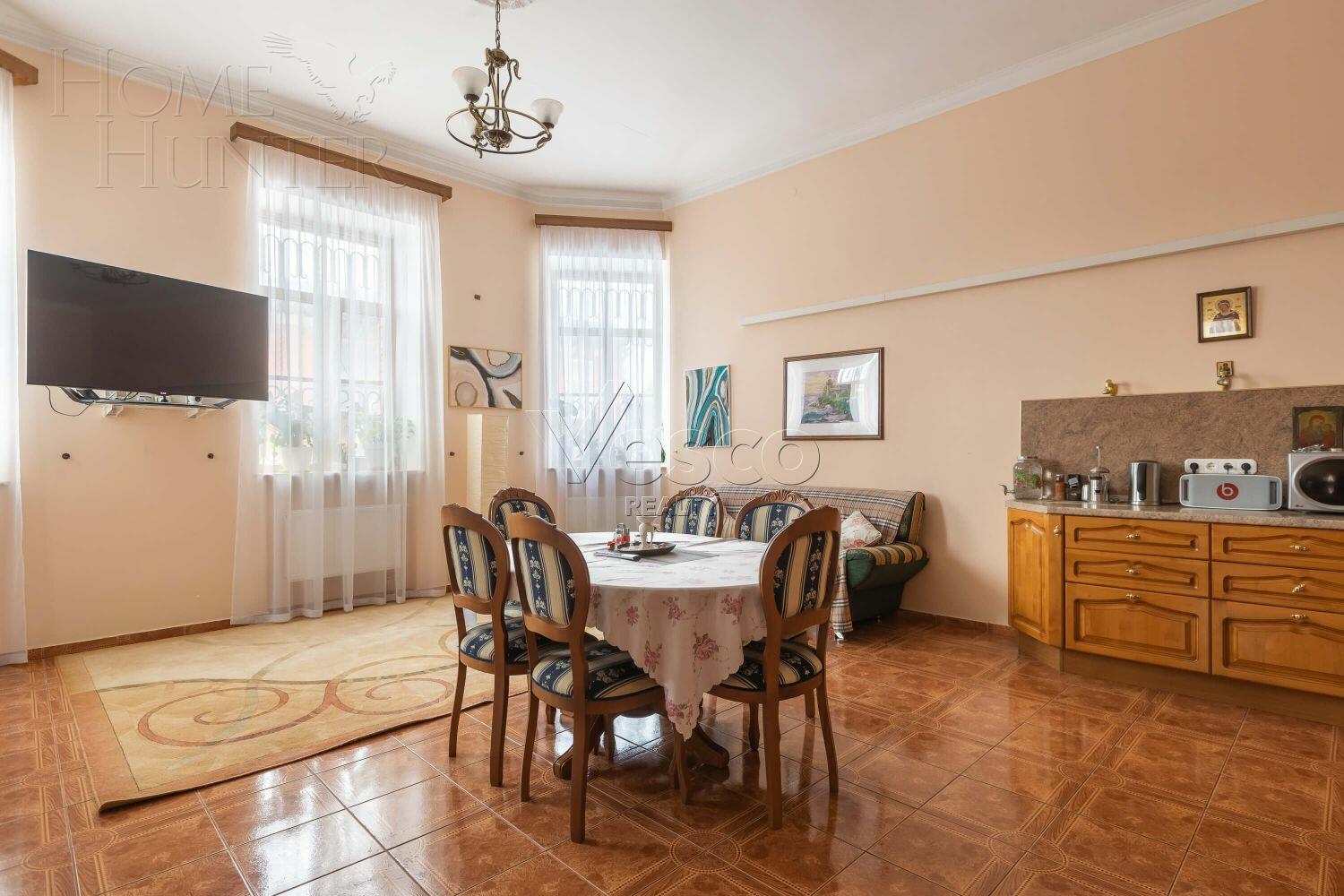 2-этажный коттедж 1 500 м² с отделкой