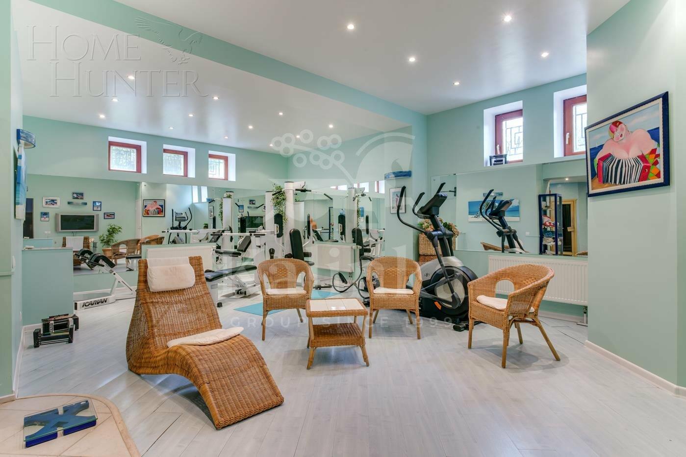 2-этажный коттедж 550 м² с отделкой