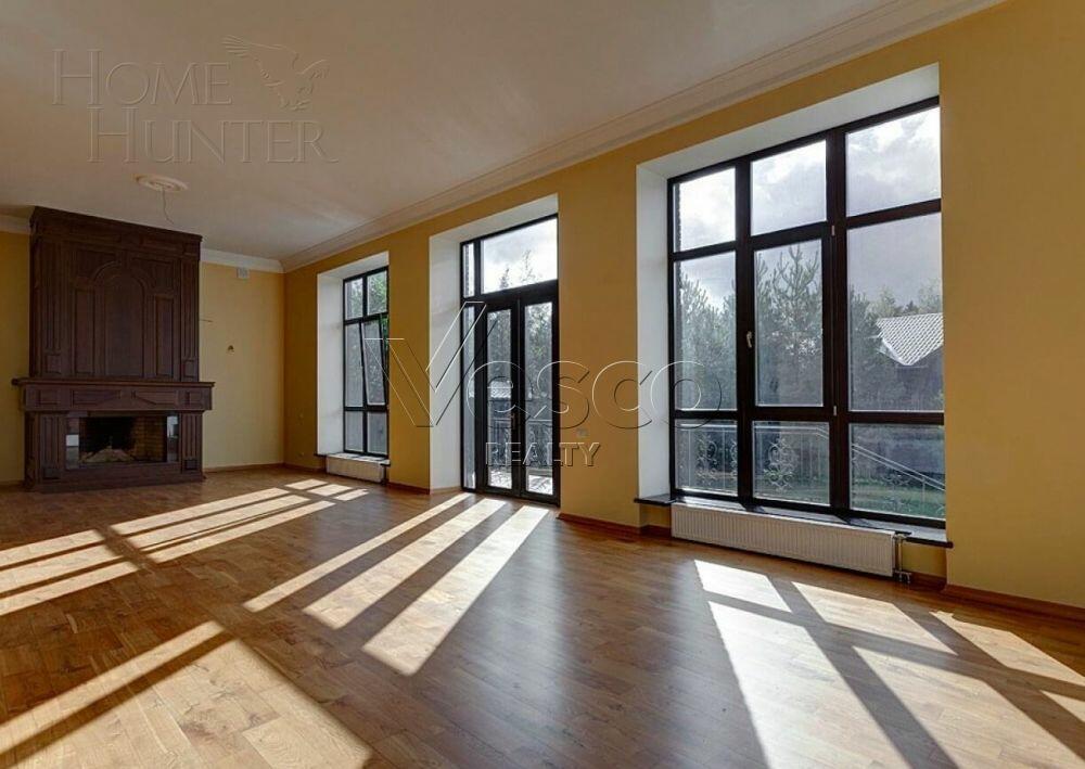 2-этажный коттедж 1 000 м² с отделкой