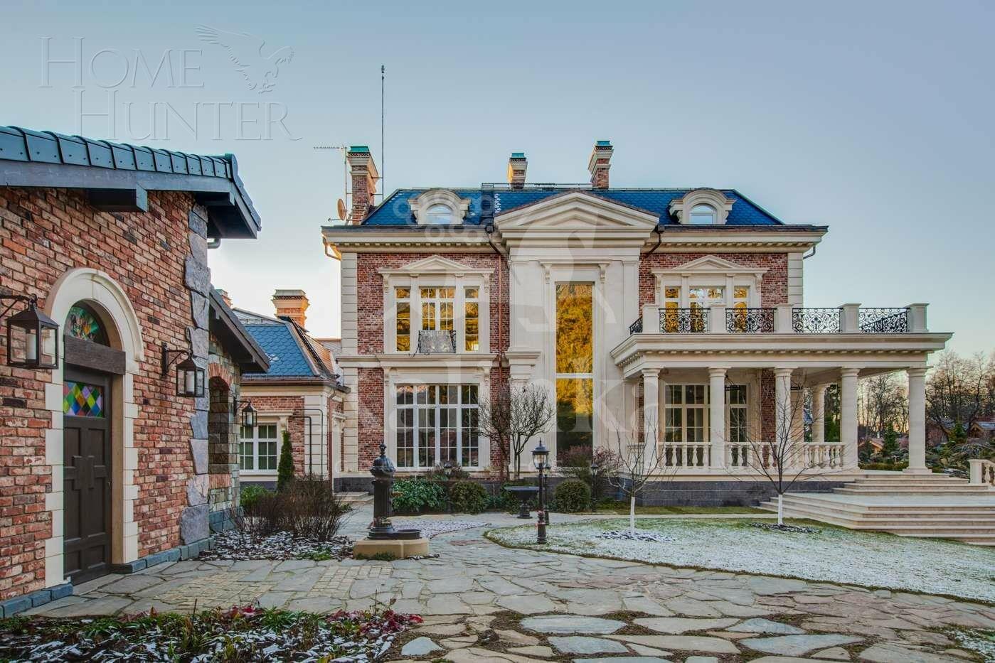 2-этажный коттедж 950 м² с отделкой