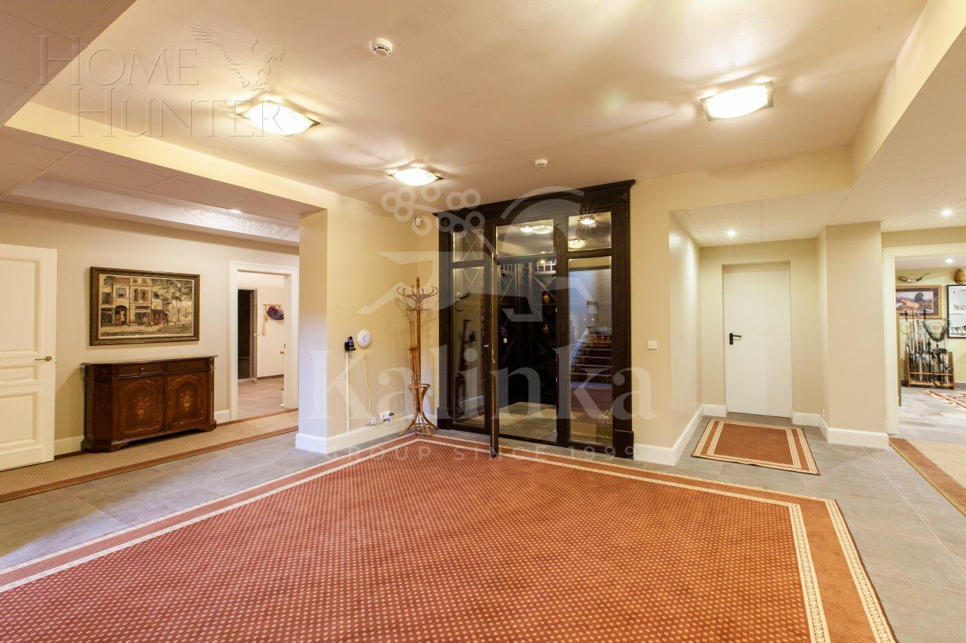 4-этажный коттедж 970 м² с отделкой