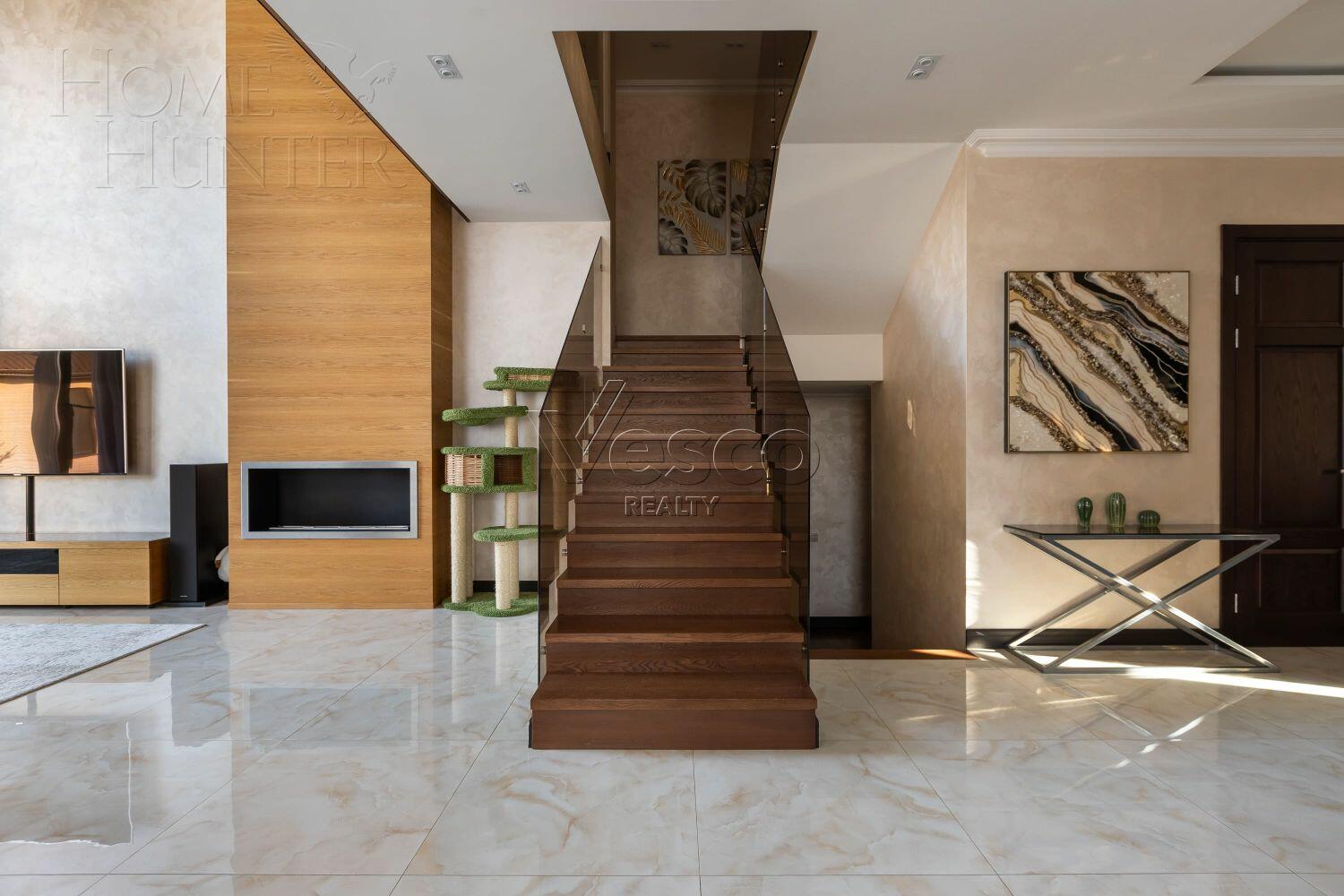 2-этажный коттедж 630 м² с отделкой