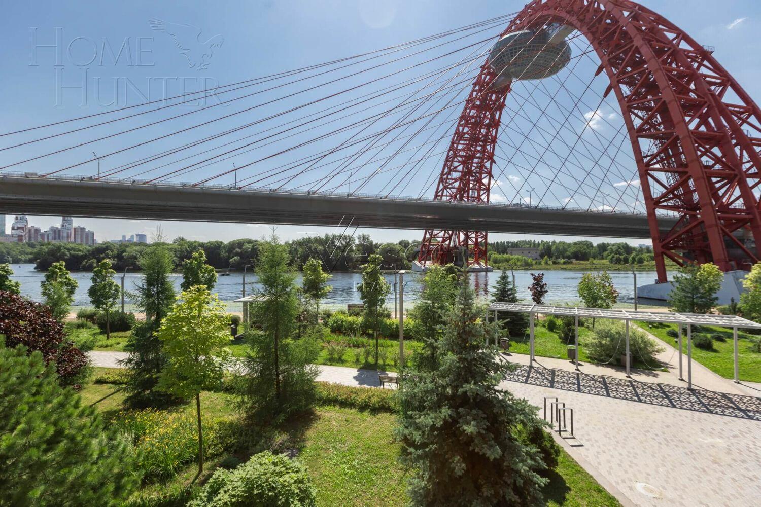 4-УРОВНЕВЫЙ ОСОБНЯК БЕЗ ОТДЕЛКИ 840 М² НА 1 ЭТАЖЕ