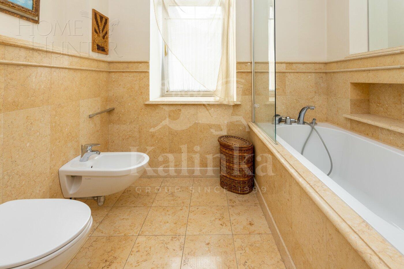 2-этажный коттедж 660 м² с отделкой