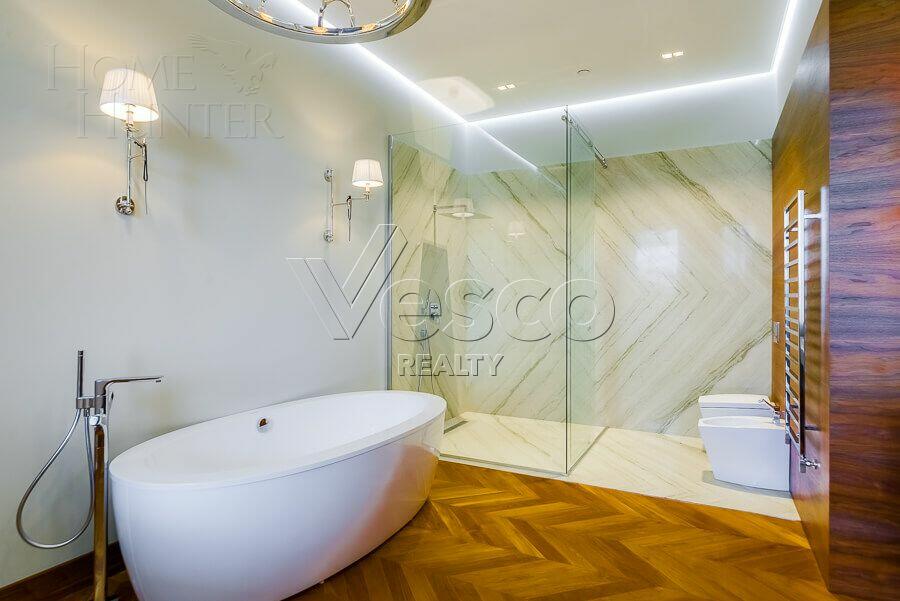 2-этажный коттедж 989.7 м² с отделкой