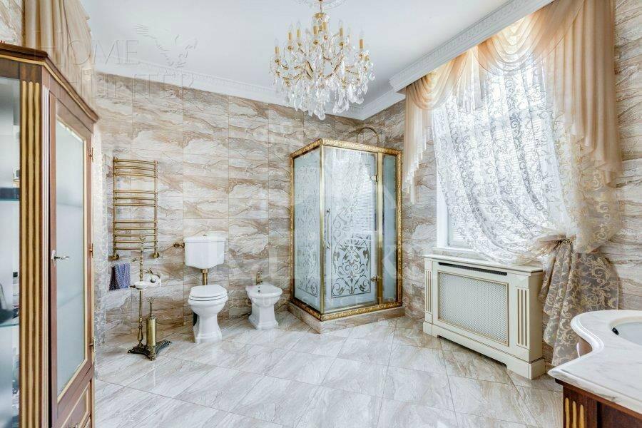 3-этажный коттедж 580 м² с отделкой