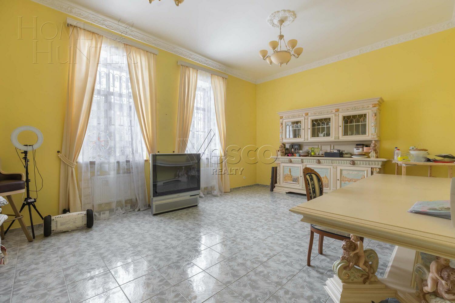 2-этажный коттедж 1 500 м² с отделкой