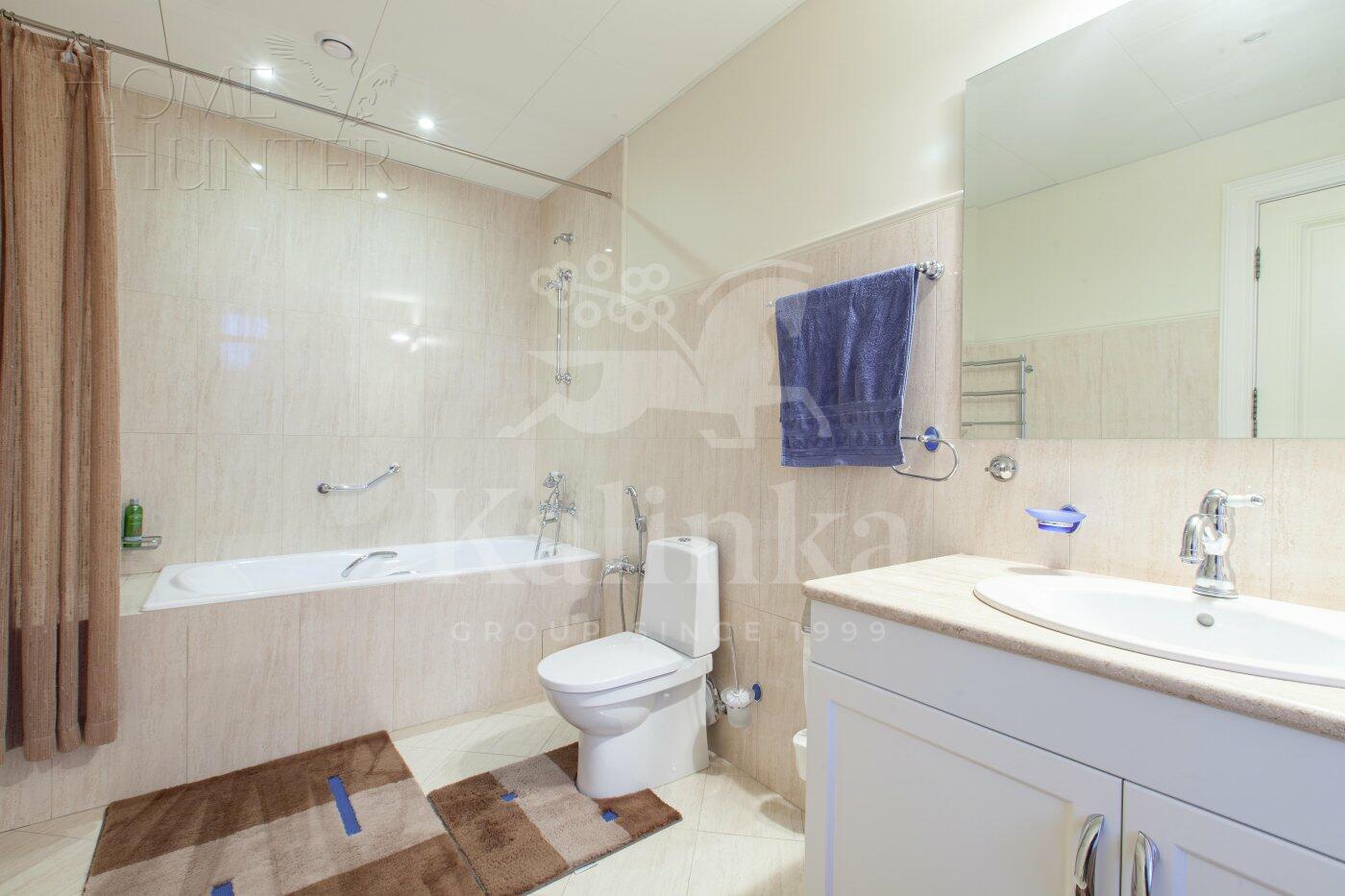 4-этажный коттедж 970 м² с отделкой