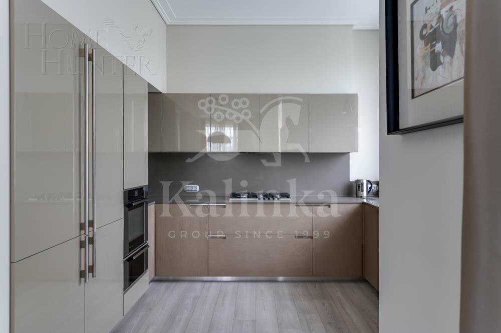 2-этажный коттедж 320 м² с отделкой