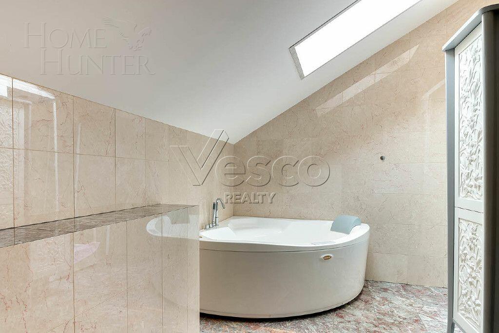 2-этажный коттедж 680 м² с отделкой