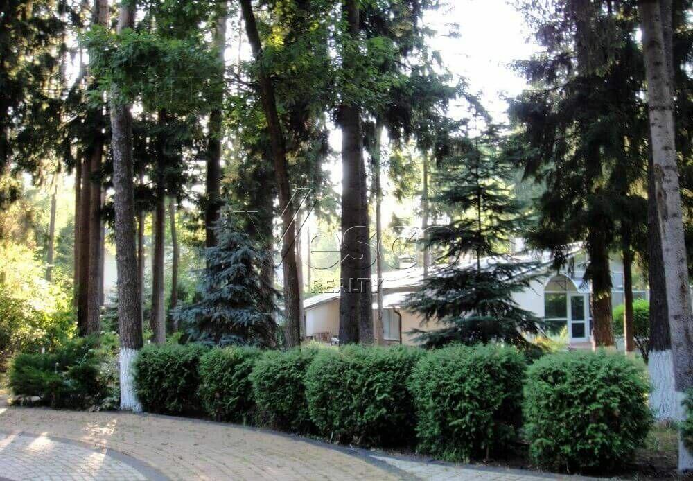 2-этажный коттедж 900 м² с отделкой