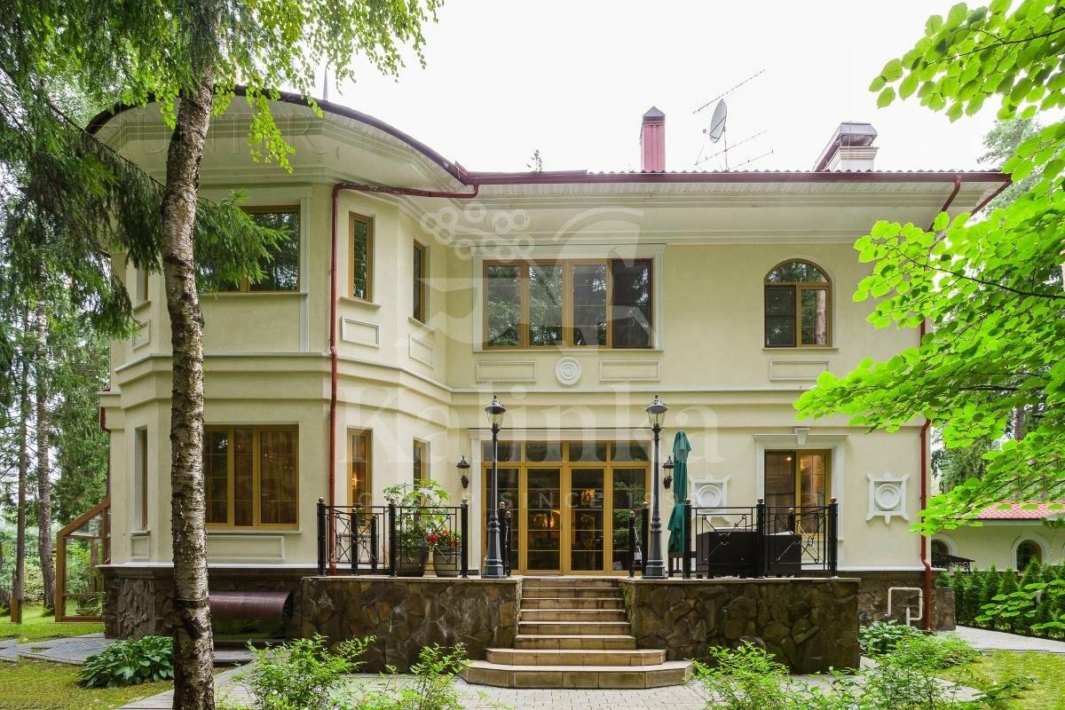 2-этажный коттедж 708 м² с отделкой