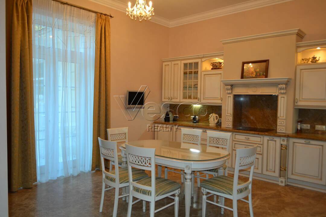 2-этажный коттедж 860 м² с отделкой