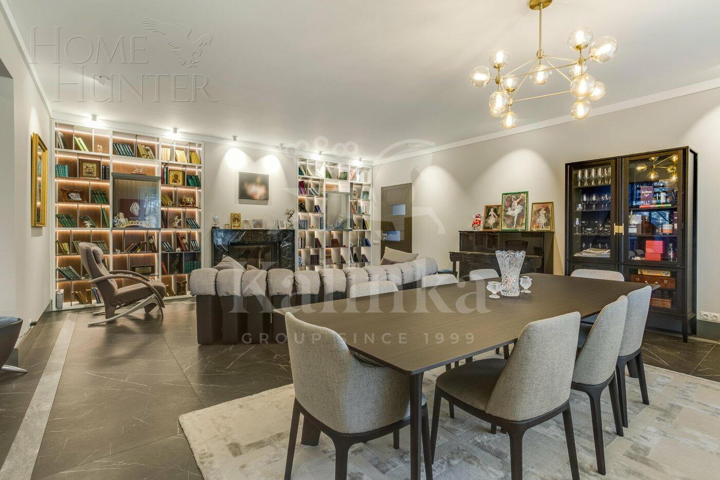 3-этажный коттедж 580 м² с отделкой