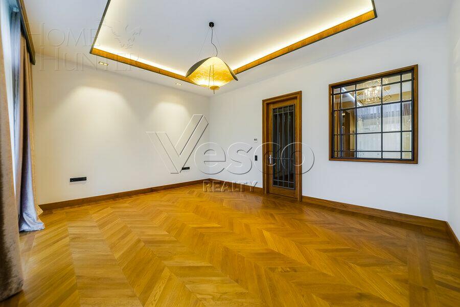 2-этажный коттедж 989.7 м² с отделкой