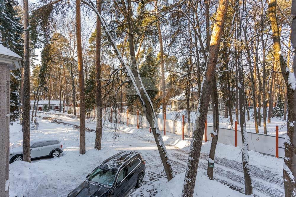 2-этажный таунхаус 890 м² с отделкой