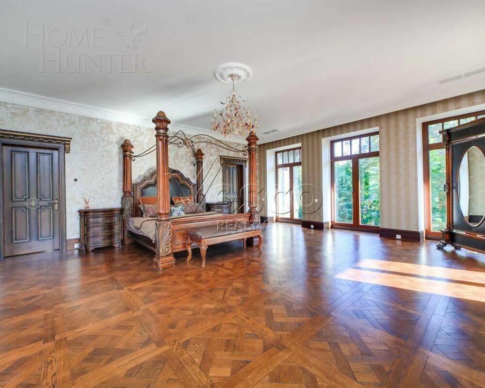 3-этажный коттедж 1 450 м² с отделкой