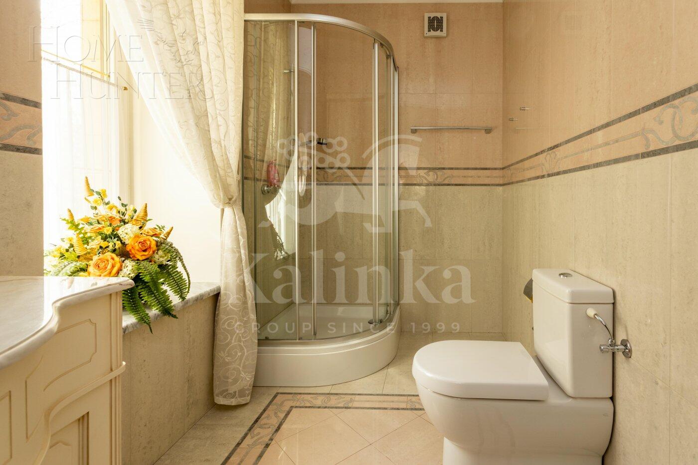 2-этажный коттедж 660 м² с отделкой